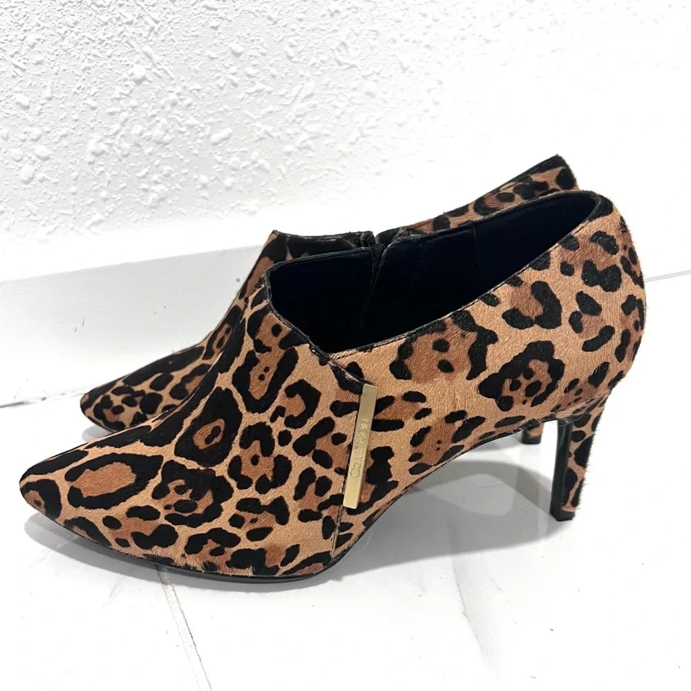 Calvin‎ Klein Jeanna Leopard Print calf hair Ankle Boots 10